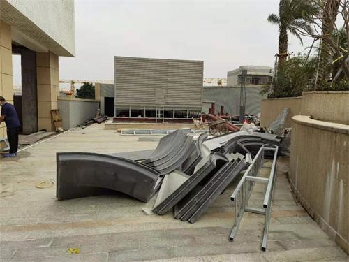 開式冷卻塔內(nèi)壁除塵處理內(nèi)容(開式橫流冷卻塔)