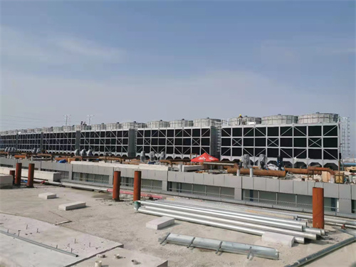 裝填料的冷卻塔的蒸發量是多少？